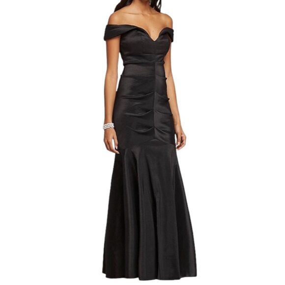 Xscape Off the Shoulder Cap Sleeve Stretch Taffeta Dress in Black Formal Size 2 - Picture 1 of 12